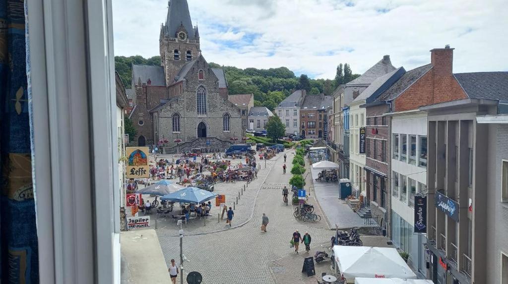 Slaapkamer Markt ヘラールツベルヘン エクステリア 写真